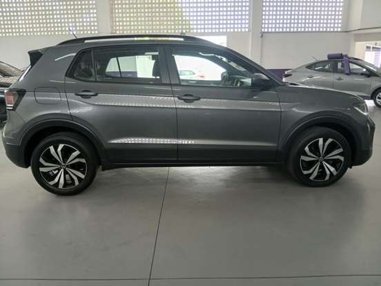 VOLKSWAGEN-T-CROSS-2025