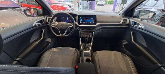 VOLKSWAGEN-T-CROSS-2025