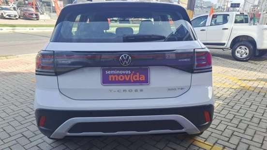 VOLKSWAGEN-T-CROSS-2024