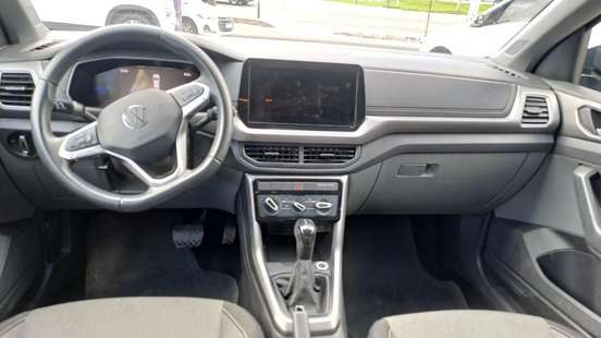 VOLKSWAGEN-T-CROSS-2024