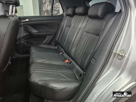 VOLKSWAGEN-T-CROSS-2024