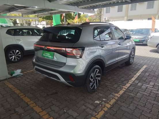 VOLKSWAGEN-T-CROSS-2024