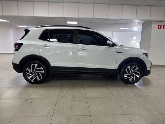 VOLKSWAGEN-T-CROSS-2024