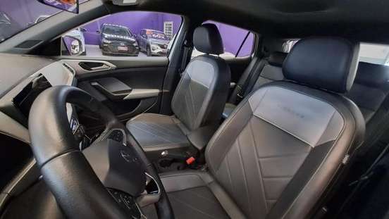 VOLKSWAGEN-T-CROSS-2025