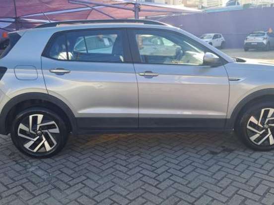 VOLKSWAGEN-T-CROSS-1.0 200 TSI TOTAL FLEX COMFORTLINE AUTOMÁTICO VOLKSWAGEN-T-CROSS-2025