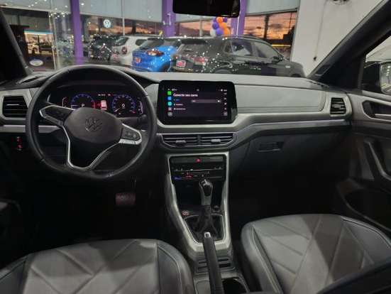 VOLKSWAGEN-T-CROSS-2025