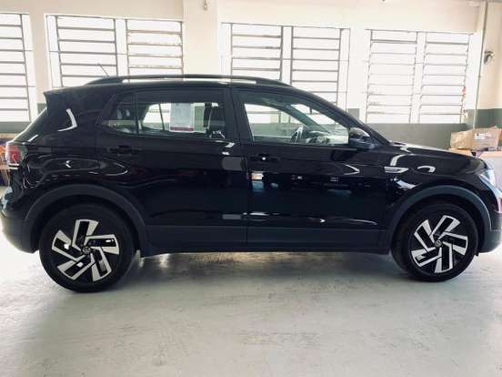 VOLKSWAGEN-T-CROSS-2025