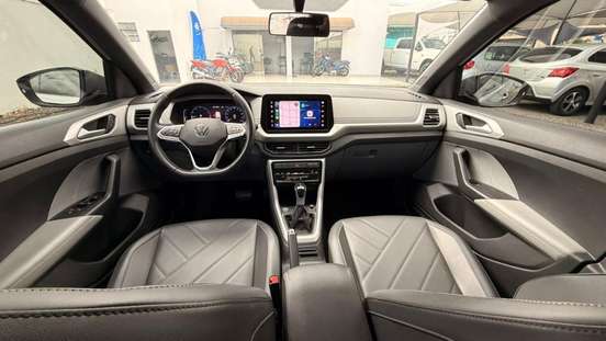 VOLKSWAGEN-T-CROSS-2024