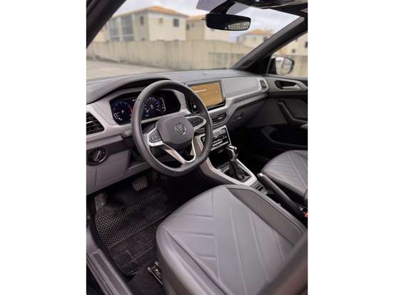 VOLKSWAGEN-T-CROSS-2025