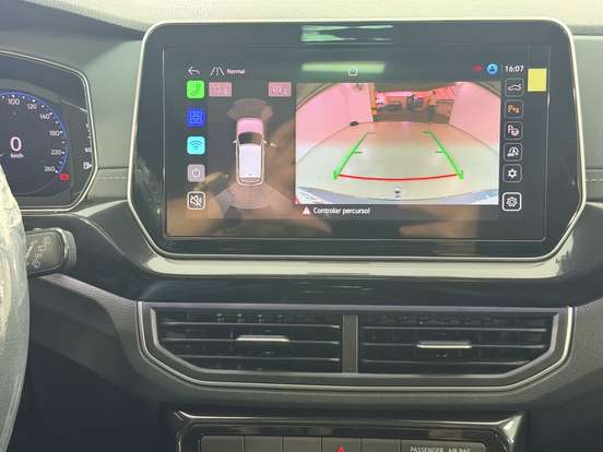 VOLKSWAGEN-T-CROSS-2025