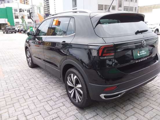 VOLKSWAGEN-T-CROSS-2024