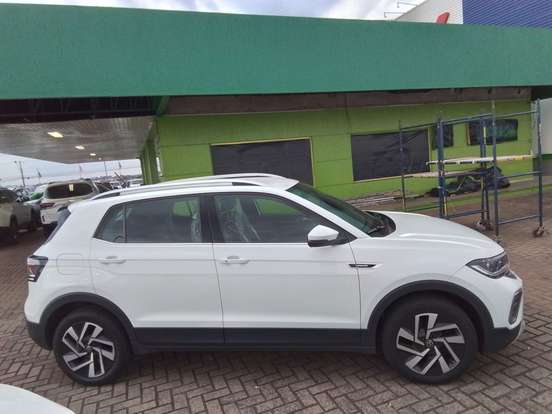 VOLKSWAGEN-T-CROSS-2025