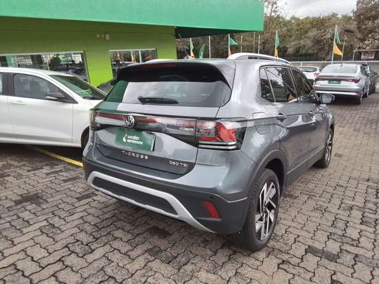 VOLKSWAGEN-T-CROSS-2025