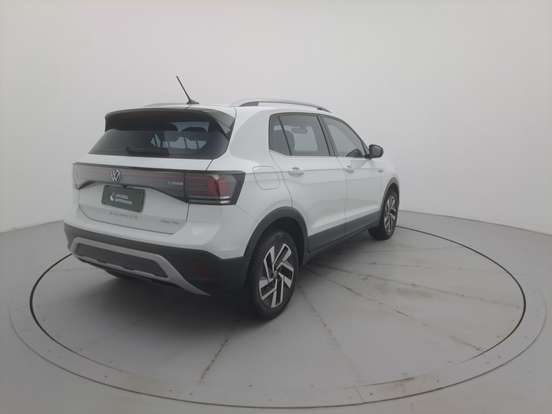 VOLKSWAGEN-T-CROSS-2024