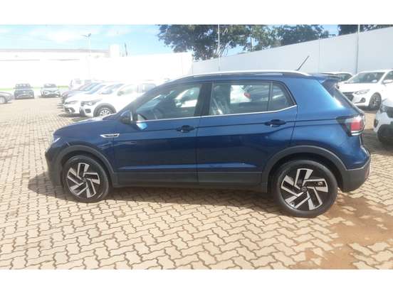 VOLKSWAGEN-T-CROSS-2024