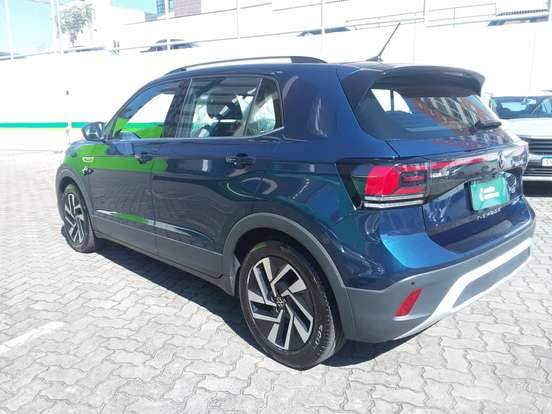 VOLKSWAGEN-T-CROSS-2025