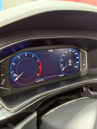 VOLKSWAGEN-T-CROSS-2025