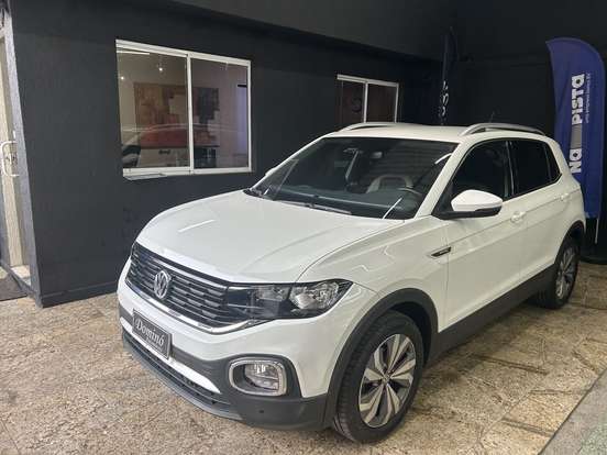 VOLKSWAGEN-T-CROSS-2019