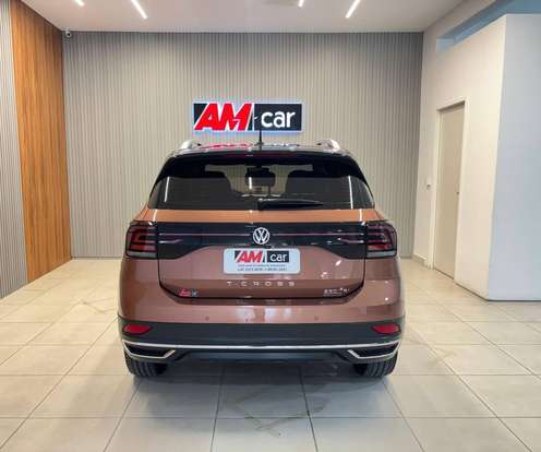 VOLKSWAGEN-T-CROSS-2019