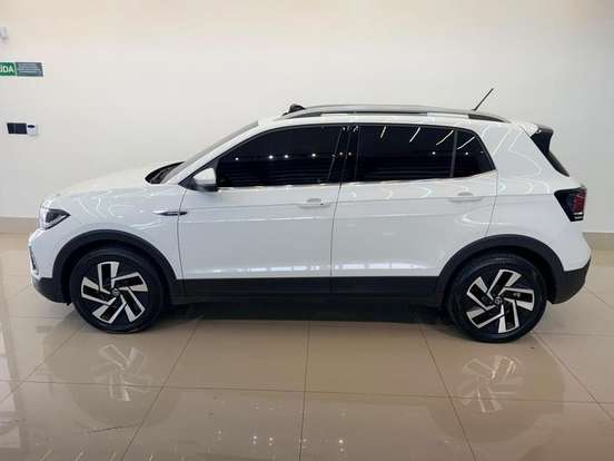 VOLKSWAGEN-T-CROSS-2024