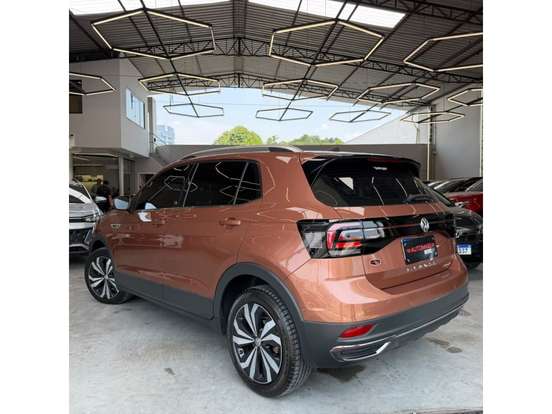VOLKSWAGEN-T-CROSS-2020