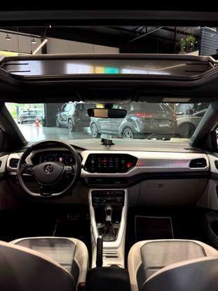 VOLKSWAGEN-T-CROSS-2019