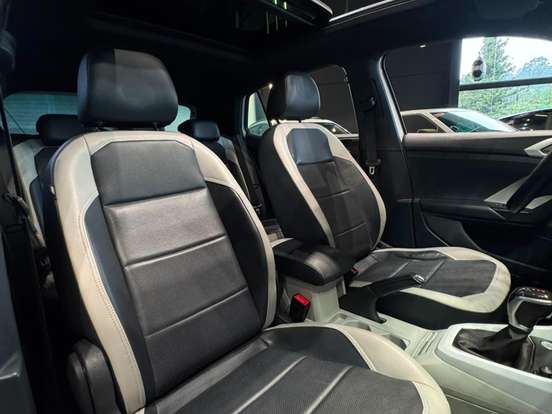 VOLKSWAGEN-T-CROSS-1.4 250 TSI TOTAL FLEX HIGHLINE AUTOMÁTICO VOLKSWAGEN-T-CROSS-2019