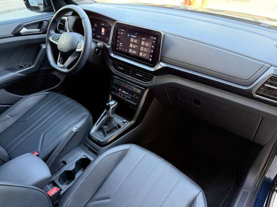 VOLKSWAGEN-T-CROSS-2024