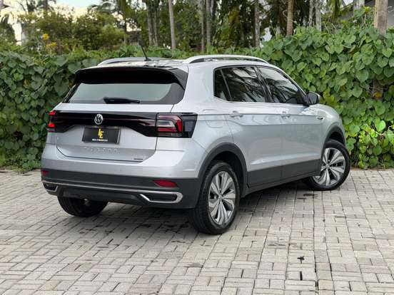 VOLKSWAGEN-T-CROSS-2019