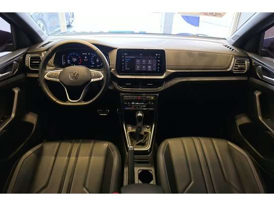 VOLKSWAGEN-T-CROSS-2024