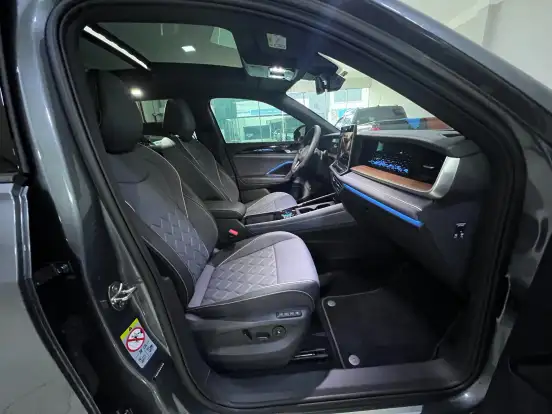 VOLKSWAGEN-TIGUAN-2.0 350 TSI GASOLINA R-LINE 4MOTION AUTOMÁTICO VOLKSWAGEN-TIGUAN-2026