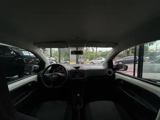 VOLKSWAGEN-UP-2019
