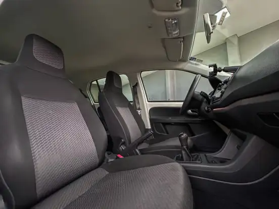 VOLKSWAGEN-UP-2019