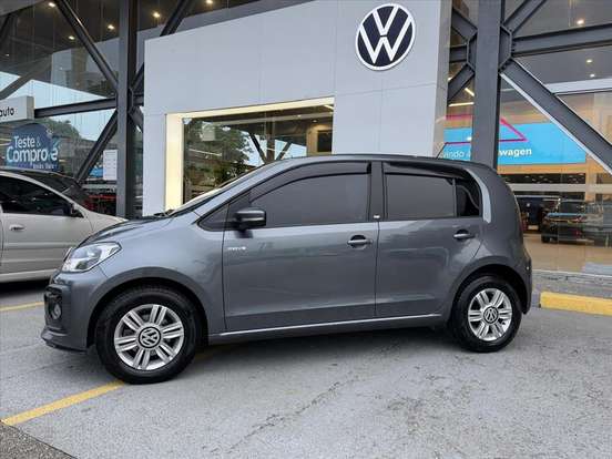 VOLKSWAGEN-UP-2017