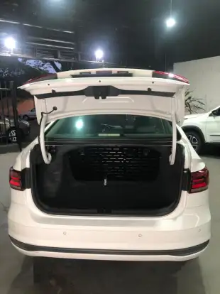 VOLKSWAGEN-VIRTUS-2021