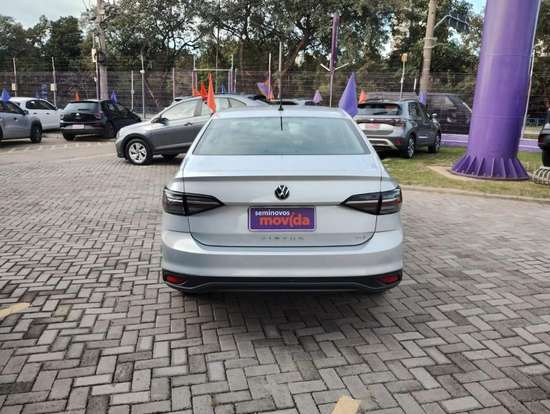 VOLKSWAGEN-VIRTUS-2024