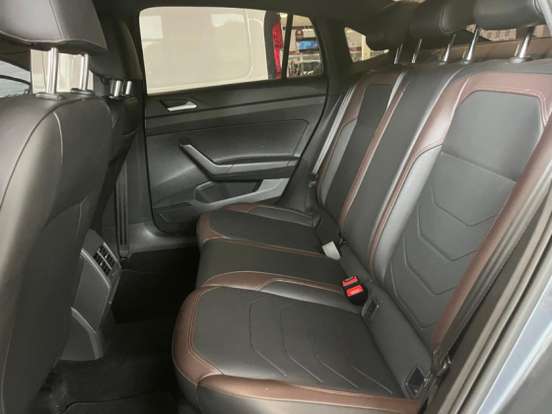 VOLKSWAGEN-VIRTUS-1.0 200 TSI HIGHLINE AUTOMÁTICO VOLKSWAGEN-VIRTUS-2024