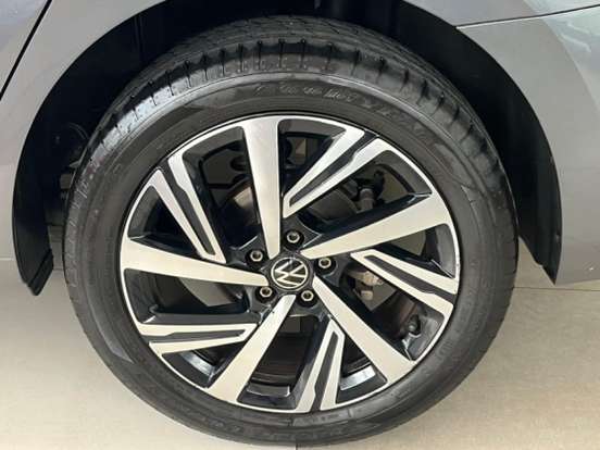 VOLKSWAGEN-VIRTUS-2024