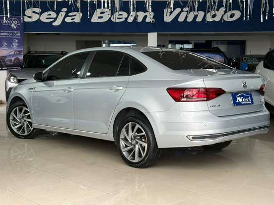 VOLKSWAGEN-VIRTUS-2018