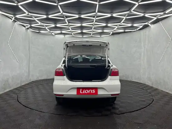 VOLKSWAGEN-VOYAGE-2023