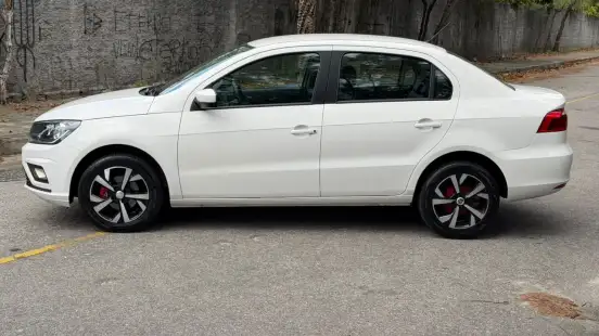 VOLKSWAGEN-VOYAGE-2022