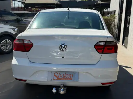 VOLKSWAGEN-VOYAGE-2013