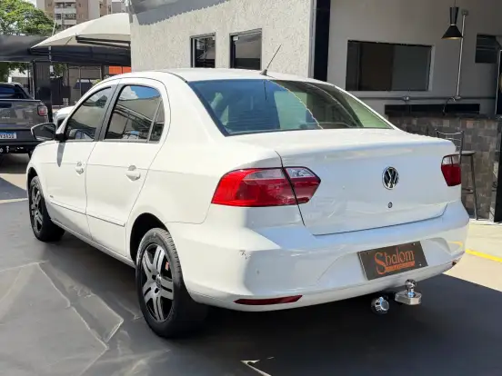 VOLKSWAGEN-VOYAGE-2013