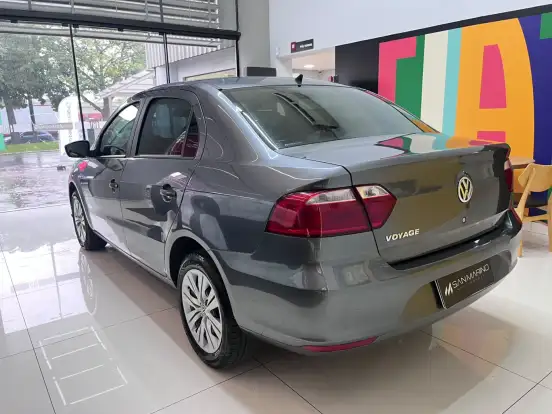 VOLKSWAGEN-VOYAGE-2020