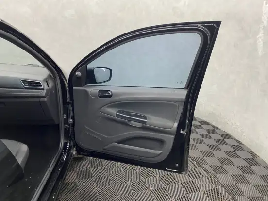VOLKSWAGEN-VOYAGE-1.6 MSI TOTALFLEX 4P MANUAL VOLKSWAGEN-VOYAGE-2021