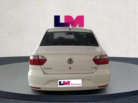 VOLKSWAGEN-VOYAGE-2022