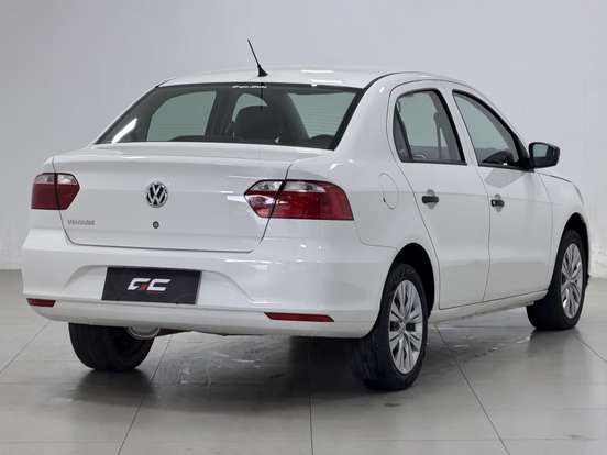 VOLKSWAGEN-VOYAGE-2022