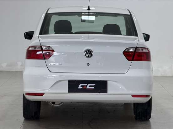 VOLKSWAGEN-VOYAGE-2022