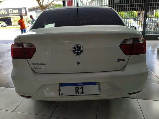 VOLKSWAGEN-VOYAGE-2013