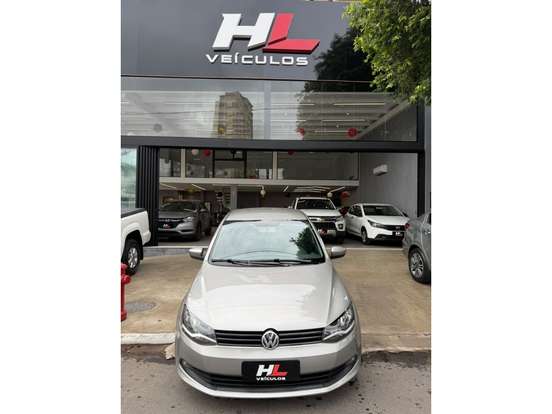 VOLKSWAGEN-VOYAGE-1.0 MI 8V FLEX 4P MANUAL VOLKSWAGEN-VOYAGE-2013